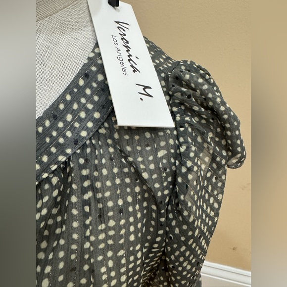 VERONICA M flutter sleeve Dayna split neck chiffon gray top sz Small NWT - Picture 8 of 10